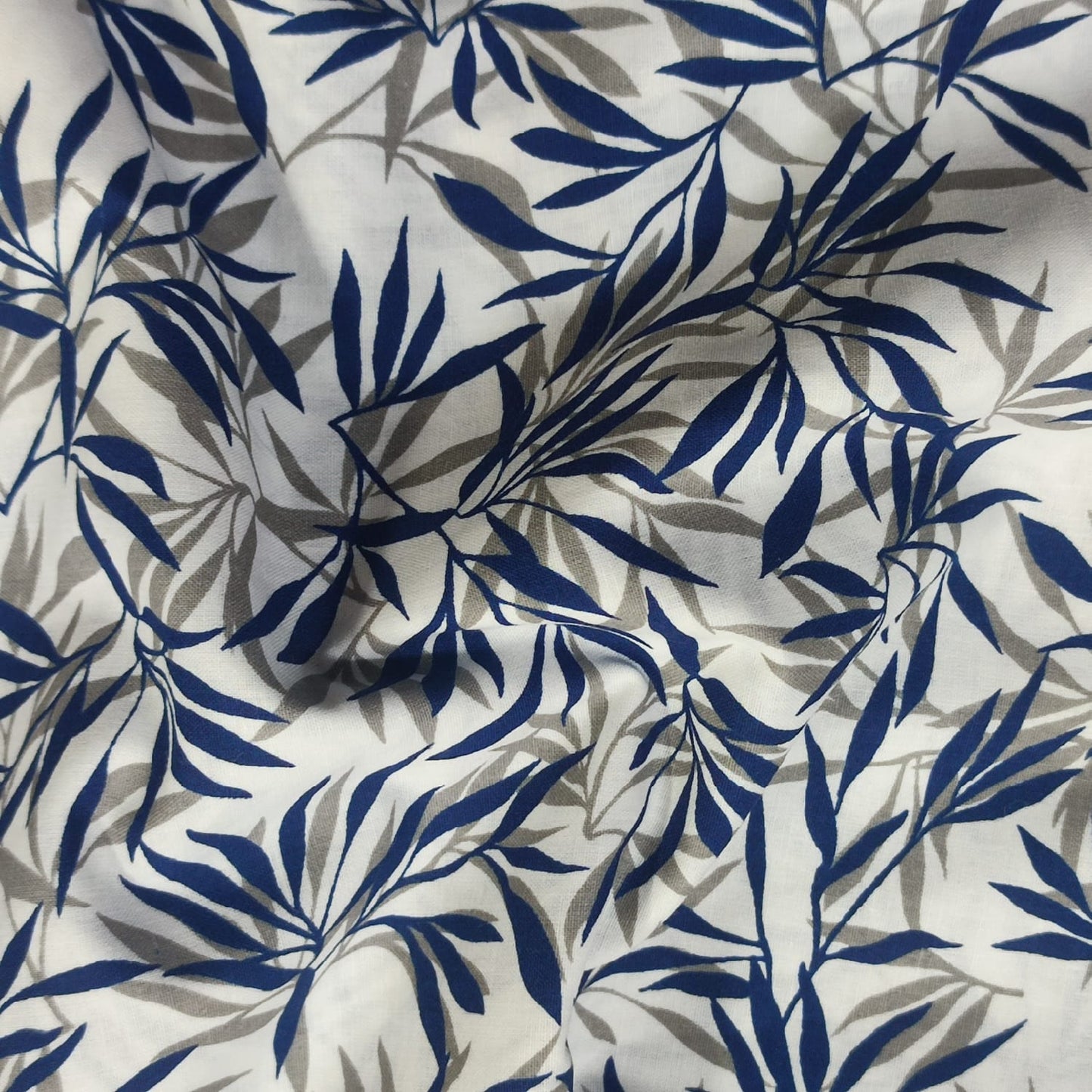 Tela trasera estampado de hojas C117