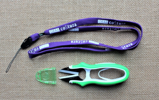 Cortahilos de color fucsia de gran precisión - Ideas Costura