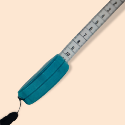 Cinta mètrica retráctil en centímetros 300 y pulgadas 120.