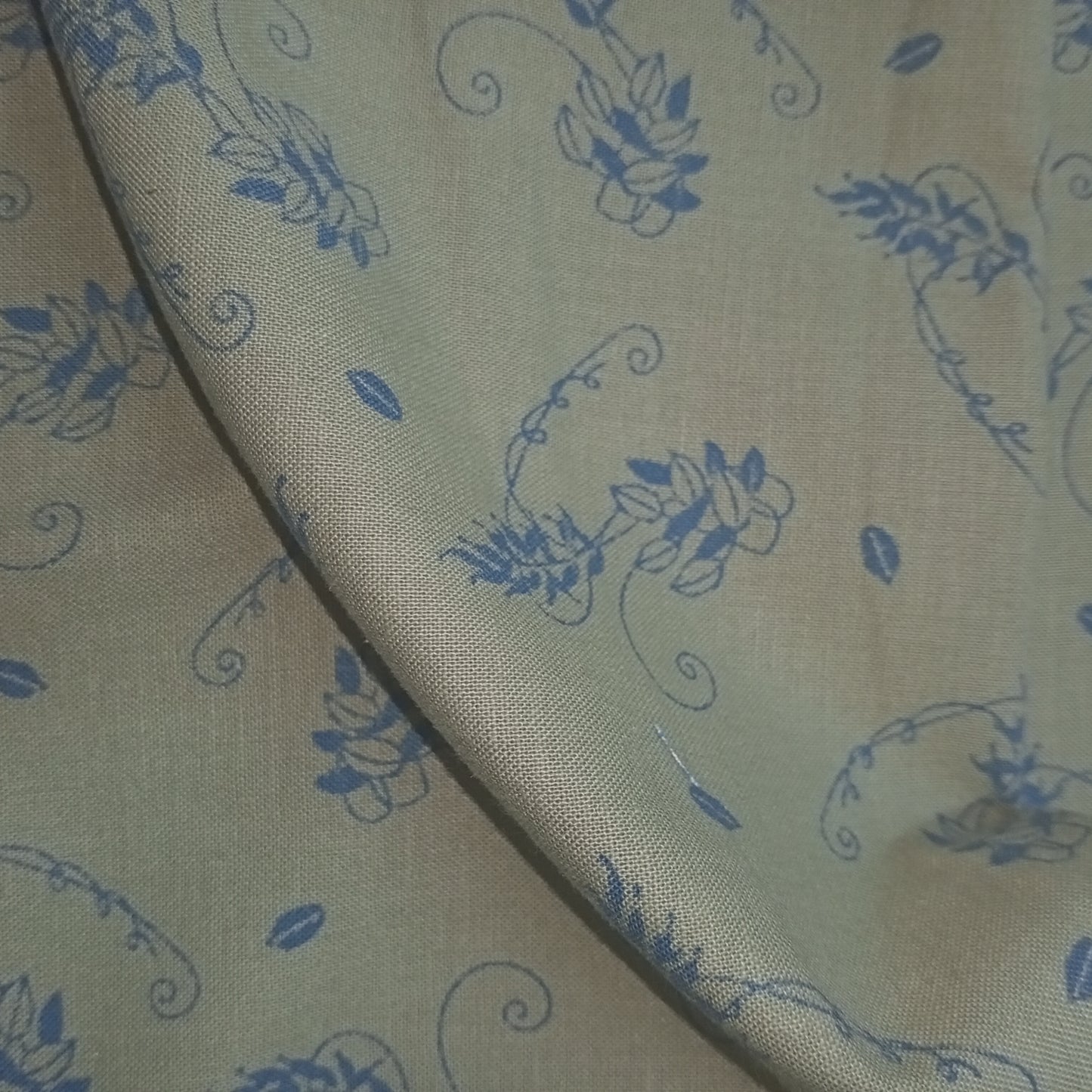 Tejido con estampado espigas azules 