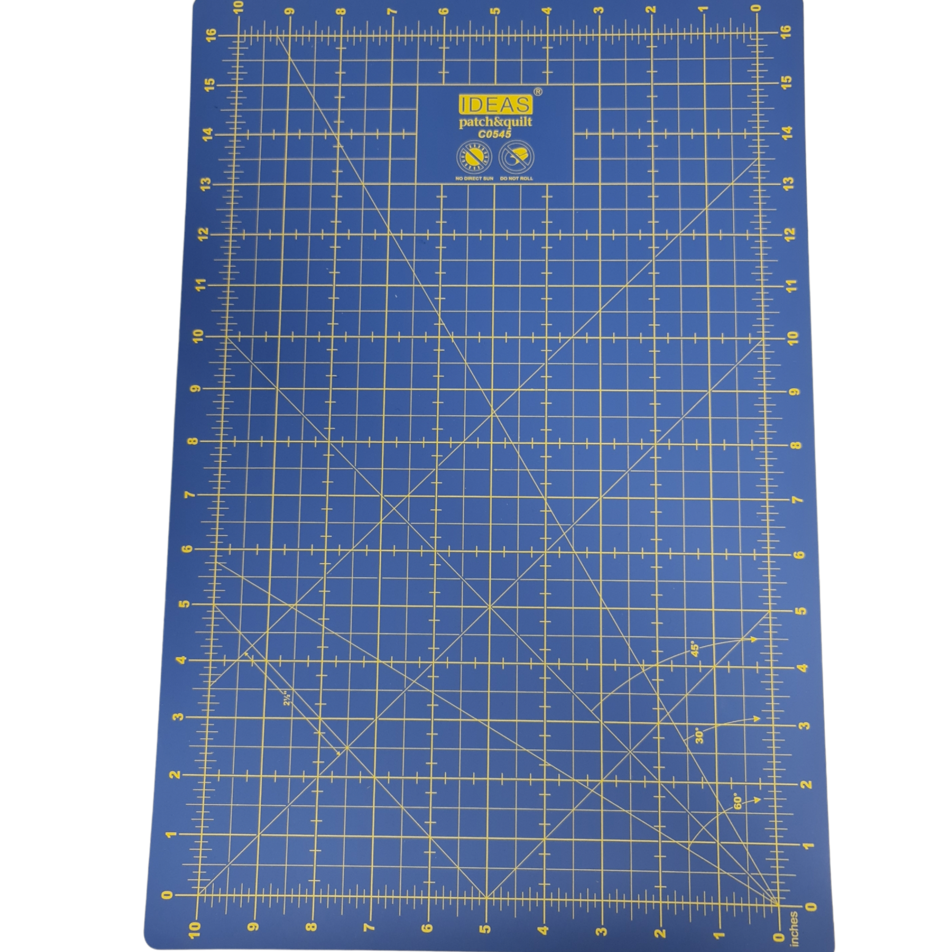 Base de corte, por un lado 45cm x35 centímetros y por el otro 17,7 x13,8 pulgadas. 