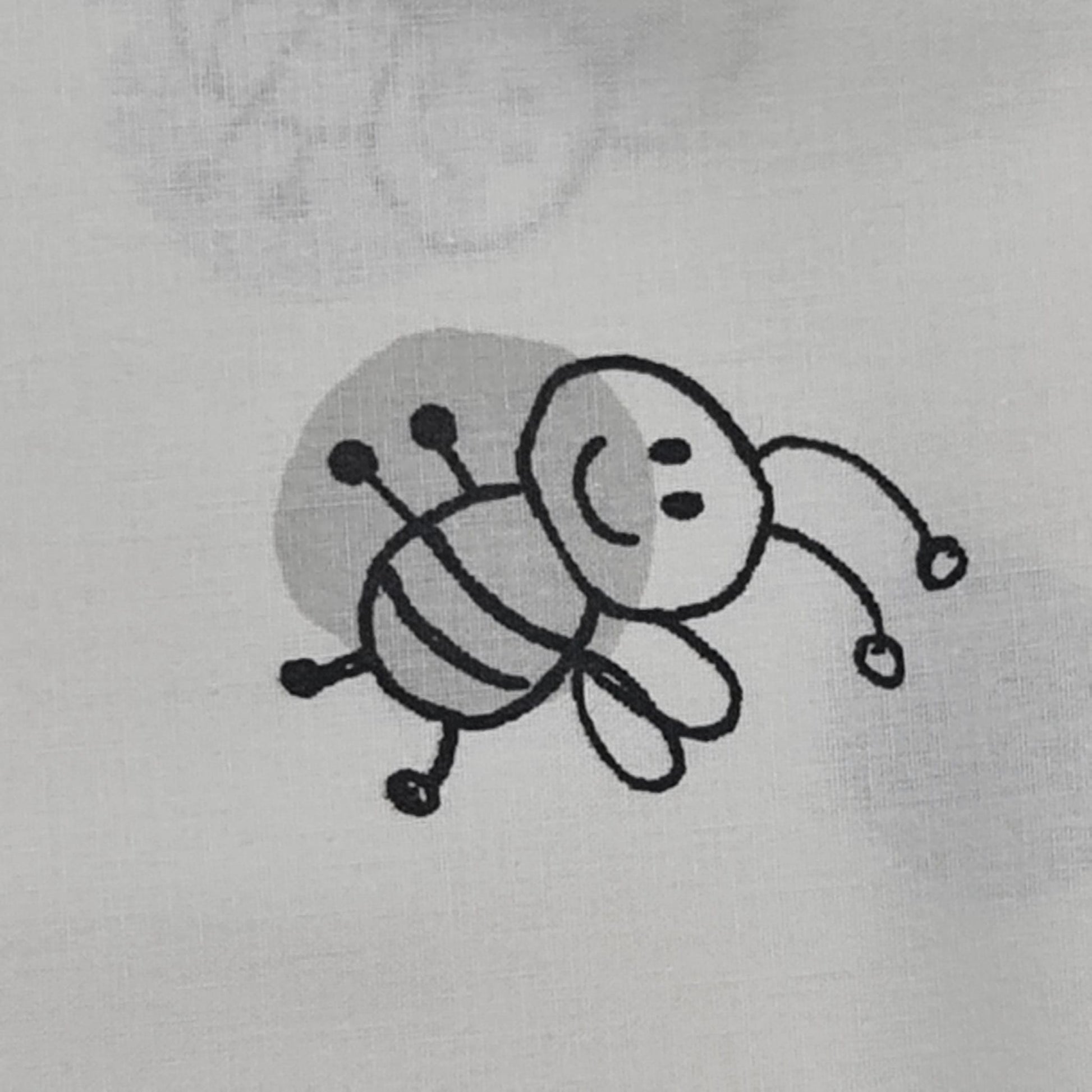 Tejido Abejas blanco y negro